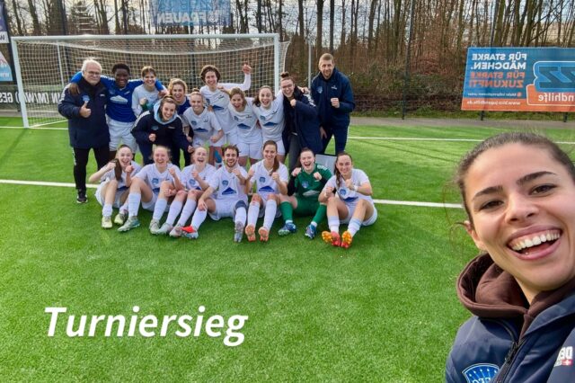 💙🤍 𝙁𝙁𝘾 𝙖𝙪𝙛 𝙀𝙧𝙛𝙤𝙡𝙜𝙨𝙨𝙥𝙪𝙧 💯

Unsere Mädels waren heute zu Gast beim Vorbereitungsturnier des MSV Duisburg

4 Teams - 3 Spiele - jeder gegen jeden 

@msv_duisburg_frauen 
@s04frauen 
@ksvhessenkasselfrauen 
@1.ffcre 

Besser kann‘s nicht laufen, unsere Frauen gewinnen alle drei Spiele und fahren als #Turniersieger heim 💙🤍

#KASFFC 1:4
#MSVFFC 1:2
#S04FFC 1:2

Glückwunsch dem gesamten #Team zu dieser  tollen Leistung, das gibt ausreichend Motivation für die nächsten Testspiele und die im März startenden Rückrundenspiele. 

@derbystar 
@bele_construction_gmbh 
@mcdonaldsde
