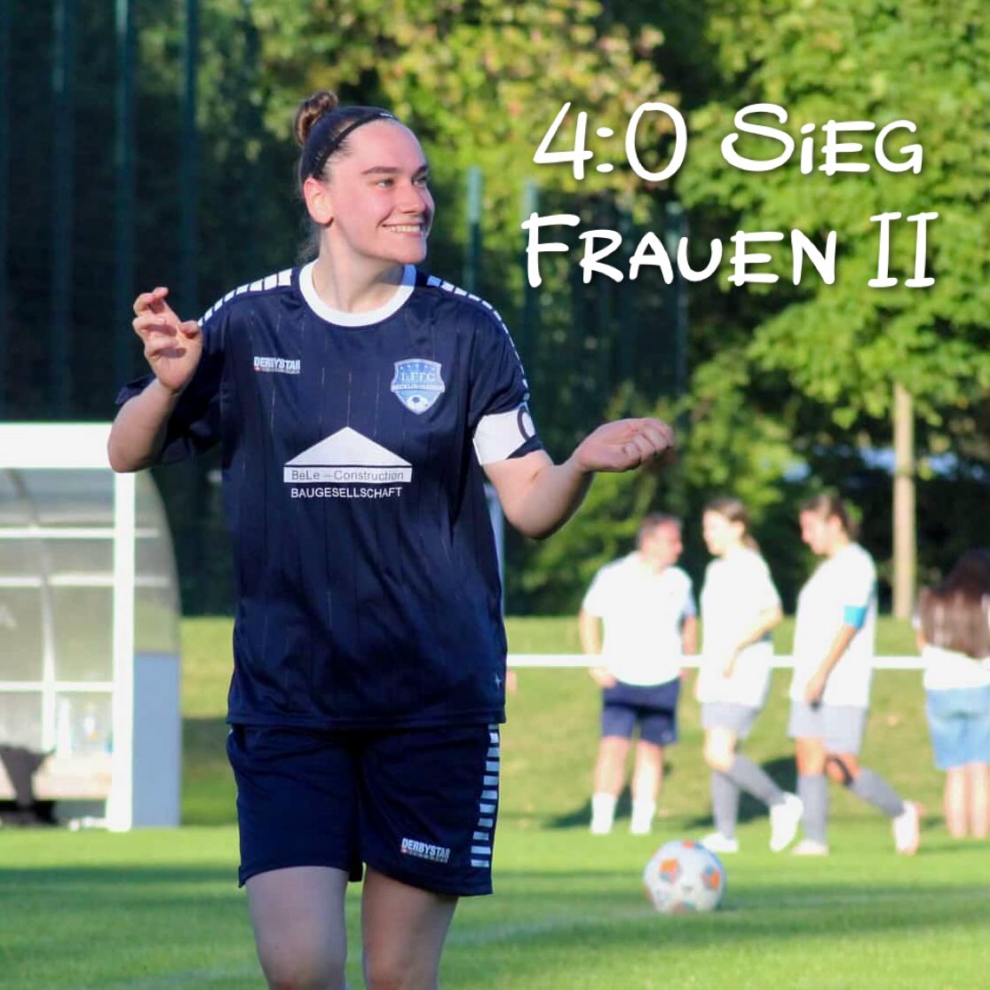💥 𝙁𝙧𝙖𝙪𝙚𝙣 𝙄𝙄 𝙢𝙞𝙩 𝙃𝙚𝙞𝙢𝙨𝙞𝙚𝙜 💥
Da freut sich unsere Kapitänin Sofie Krafczyk @sofie.krz des Frauen II-Teams ...
Souverän und ohne viel Gegenwehr siegen wir heute mit einem 4:0 Zuhause gegen den FC Marl.
Und es war sogar noch mehr drin.
Cheftrainer Marc van de Weyer:
„Es ist kein Geheimnis, dass wir uns das Spiel selbst schwerer machen und unsere Möglichkeiten nicht konsequent nutzen.
Aber es sind ja noch ein paar Spieltage...“
Glückwunsch Mädels 👏👏👏
#frauenfussball #kreisliga #heimsieg #hohenhorst #team #glücklich #bele_construction_gmbh